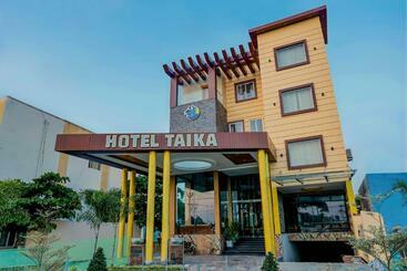 هتل Taika