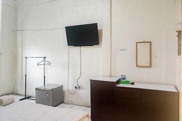 فندق Reddoorz Syariah @ Jalan Jendral Sudirman Jambi