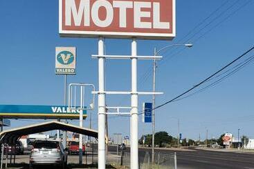 בית מלון כפרי Town & Country