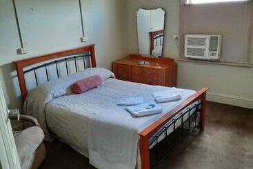 فندق صغير The Exchange Hotel Kerang