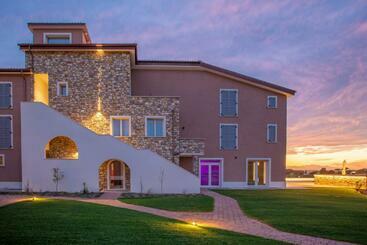 هتل Riva Toscana Golf Resort & Spa