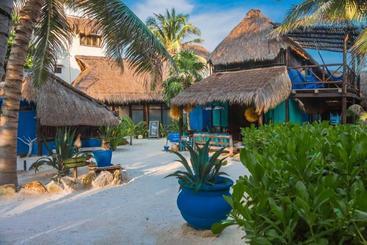 هتل Hemingway Romantic Ecoresort