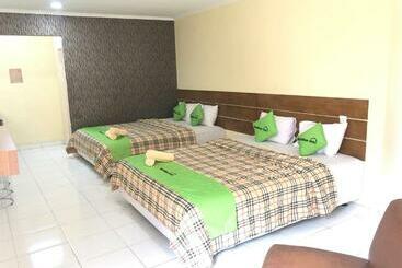هتل Bamboe Inn 2 Homestay