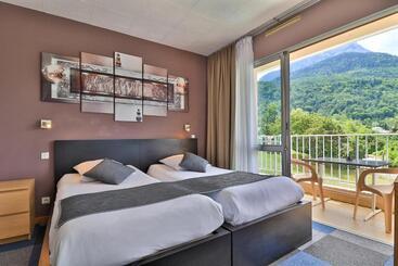 בית מלון כפרי Hôtel Les Flots Bleus