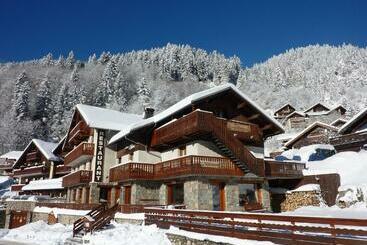 בית מלון כפרי Les Glières   Champagny En Vanoise