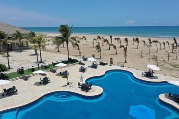 Hotel Arenas Del Mar Resort