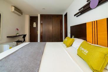 هتل Ayenda 1415 Las Vegas Granada
