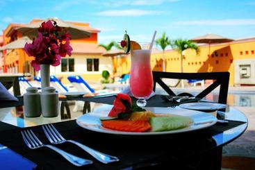 هتل Quinta Del Sol By Solmar