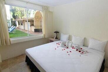 فندق Villamar Princesa Suites