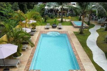هتل Barong Resort