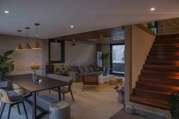 تختخواب و صبحانه Yangshuo Hillside Homestay