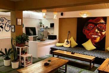 Mellow Fellow Hostel