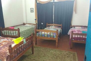 هاستل La Jungla Experience Lodgings   Vacation Home And Apartment