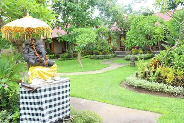 پانسیون Van Karning Bungalow