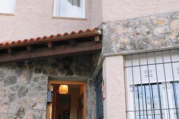 Casa Rural Mónica