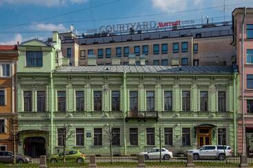 Hotel Courtyard By Marriott St. Petersburg Center