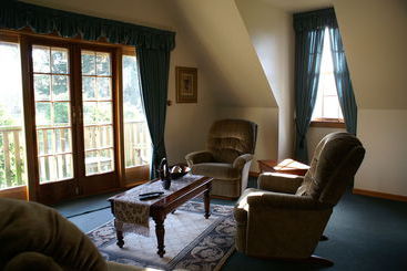 هتل Fyffe Country Lodge