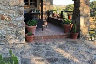 Apartamentos Rurales La Macera