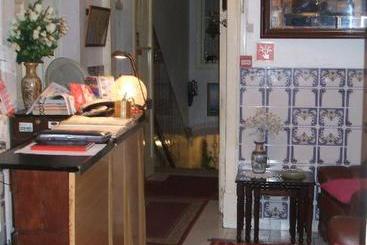 مسافرخانه Residencial Dandy