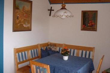 هتل Haus Kernstock