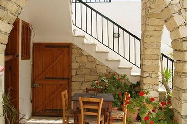 Kontoyiannis House