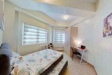2 Br Corner Executive Suite At Lafayette Park Square Megaworld Blvd Unit 5h