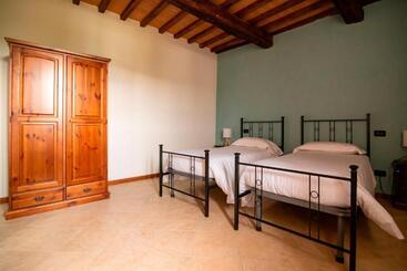 בית מלון כפרי Casale Rancaglia
