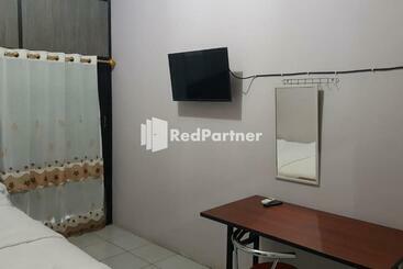 هتل Homestay Lotus Bangka Mitra Reddoorz