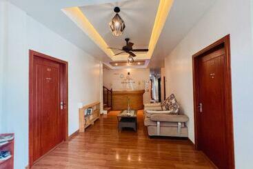 تختخواب و صبحانه Ocean Lilly Inn