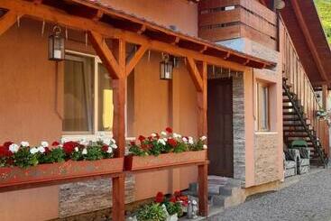 پانسیون Casa Emy