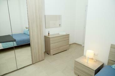 تختخواب و صبحانه Scirocco Guest House