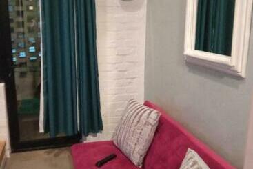 בית מלון כפרי Maboneng City Building Free Wifi And Swimming Pool