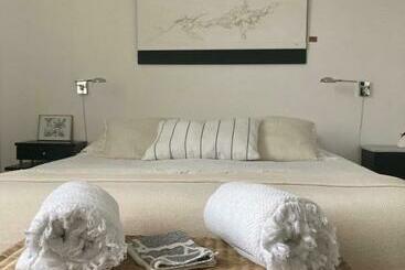 تختخواب و صبحانه La Boutique Mj Décoration Vous Propose De Découvrir Ses Deux Chambres D Hôtes