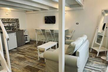تختخواب و صبحانه Relais Medea