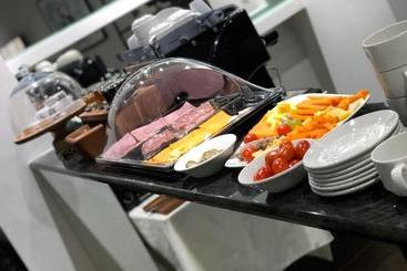 مسافرخانه Euro Guest House