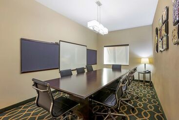 Отель Best Western Plus Searcy Inn
