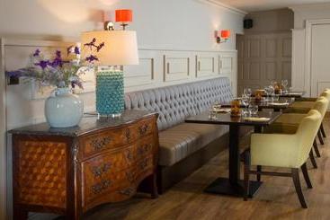 هتل The Wild Atlantic Lodge