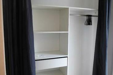 پانسیون Studiocaroline44, 2 Studios Entre La Ville Et La Mer, Parking, Cuisine, Moins De 15min De L Aéroport