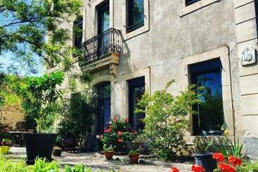 پانسیون La Villa Du Chai
