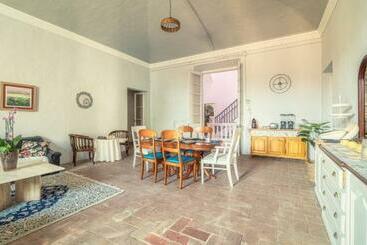 تختخواب و صبحانه Casa Contreras