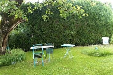 تختخواب و صبحانه Le Buisson De La Gariole ,chambre Rhétaise