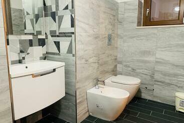 تختخواب و صبحانه Prestige Luxury Rooms & Appartment