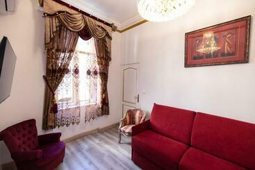 Пансион Appartement Maison De L église Du Couvent