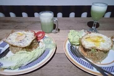 پانسیون Yohanes Guest House Sorake Surf Nias