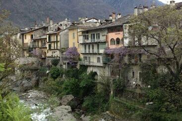 تختخواب و صبحانه Bb Chiavenna Centro Storico