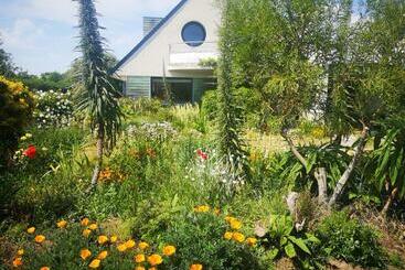 تختخواب و صبحانه Chambre Dans Maison Fleurie Et Calme