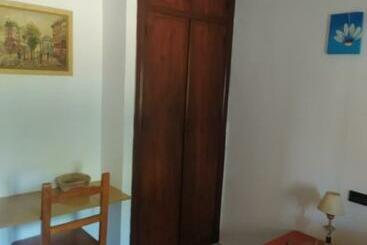 هتل Hostal Finca Mirador