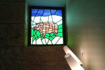 پانسیون The Piggeries At La Maison Tumtum Arbre