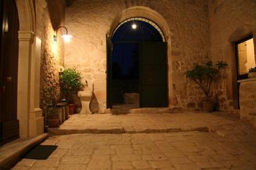 تختخواب و صبحانه Casina Di Grotta Di Ferro
