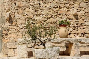تختخواب و صبحانه Casina Di Grotta Di Ferro